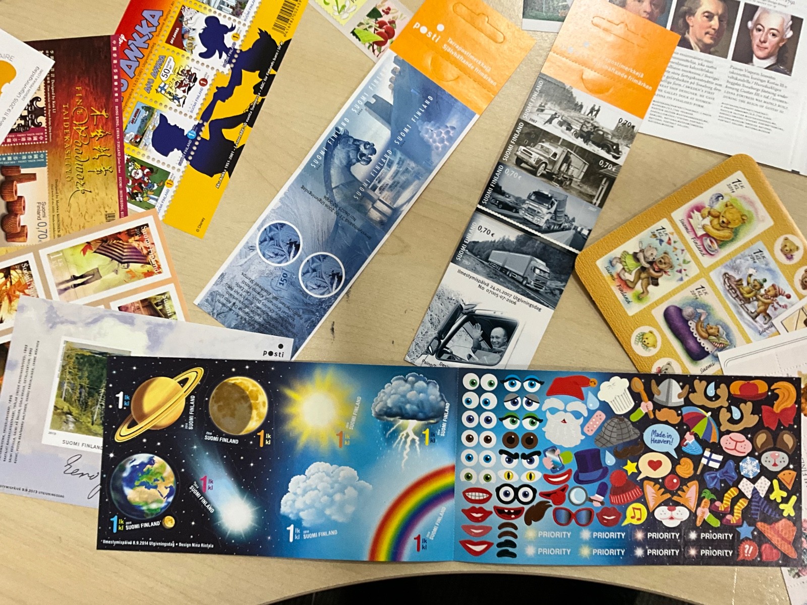 Finland MNH Stamps modern sheets booklets 102 different items @4*