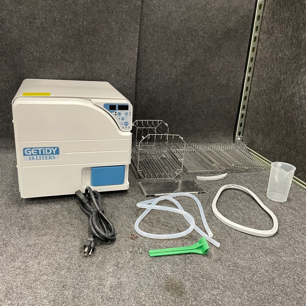 GETIDY JCH-18 Steam Sterilizer JC Series, 18 Liters, Used*