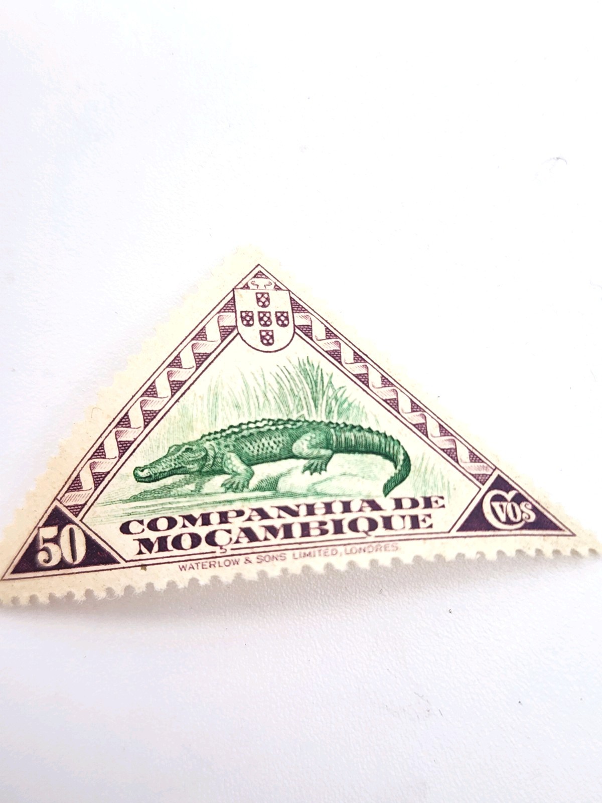 (4) Mozambique Triangle Postage Stamps- Mint - 30 - 40 - 45 - 50 MNH - Centavos