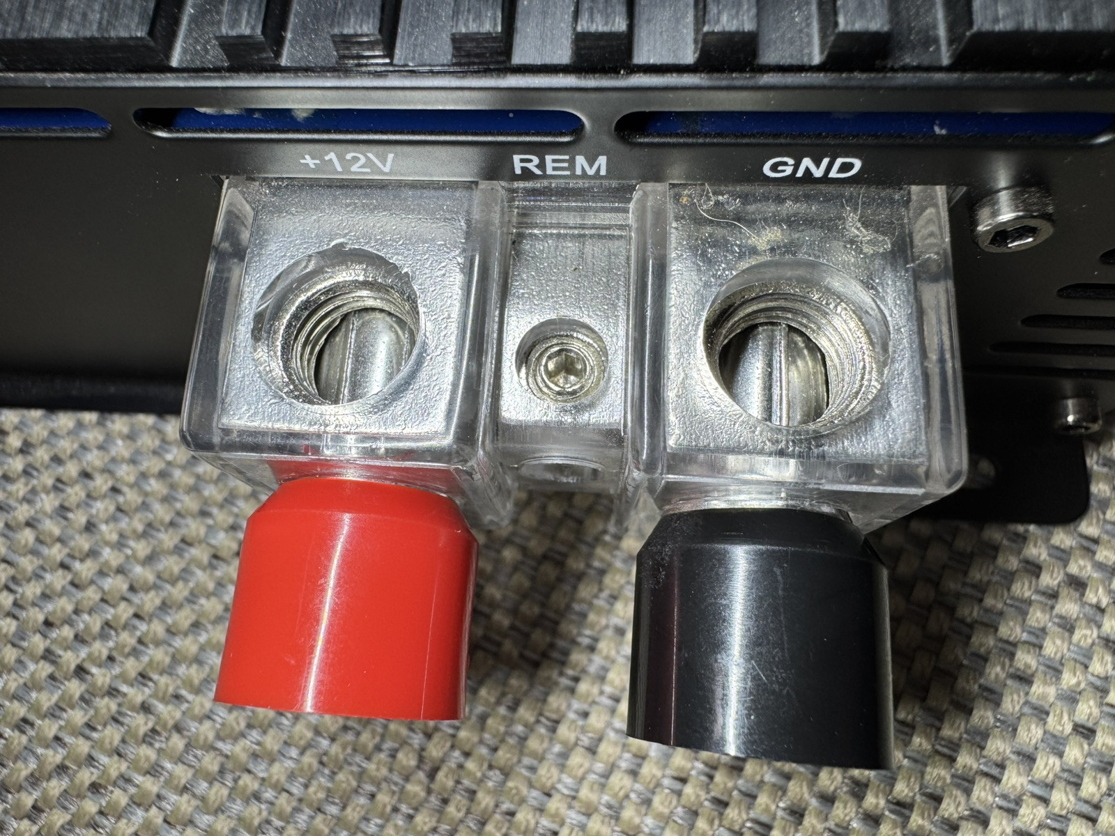 1/0 Oversized Ferrules (pack of 4) (fits into car amplifiers w/o being crimped)