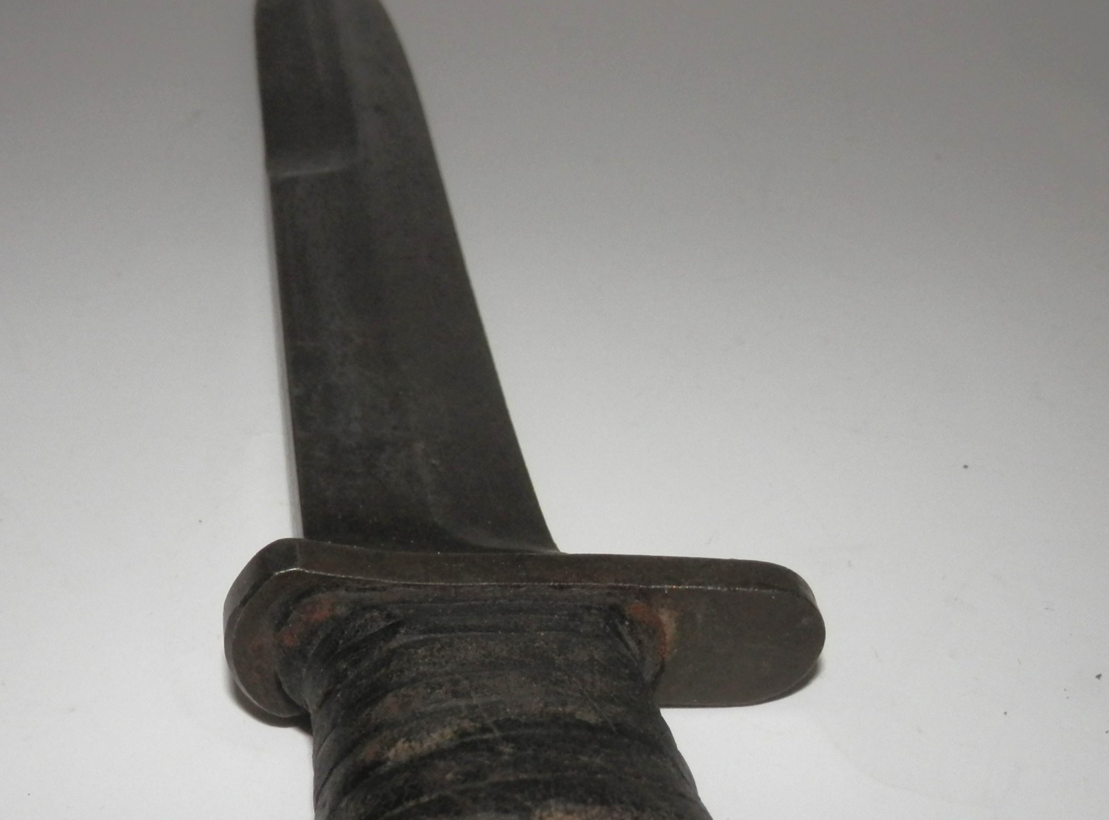 WWII US M IV Bayonet marked USM8A1 TWB with Sheath
