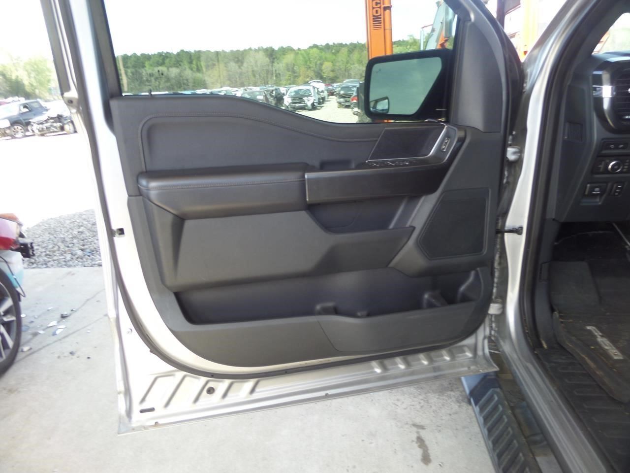 Info-GPS-TV Screen Front Dash Fits 21-25 FORD F150 PICKUP 196202