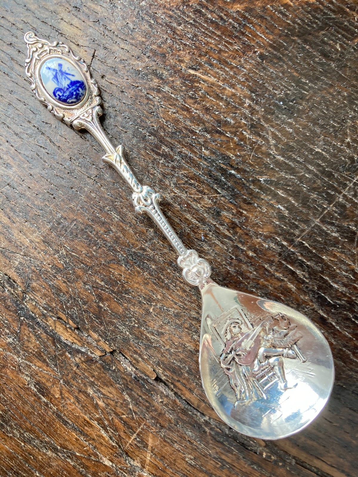 Vintage Silverplate Dutch 90 SOUVENIR SPOON Delft Windmill Lute Player VERY NICE