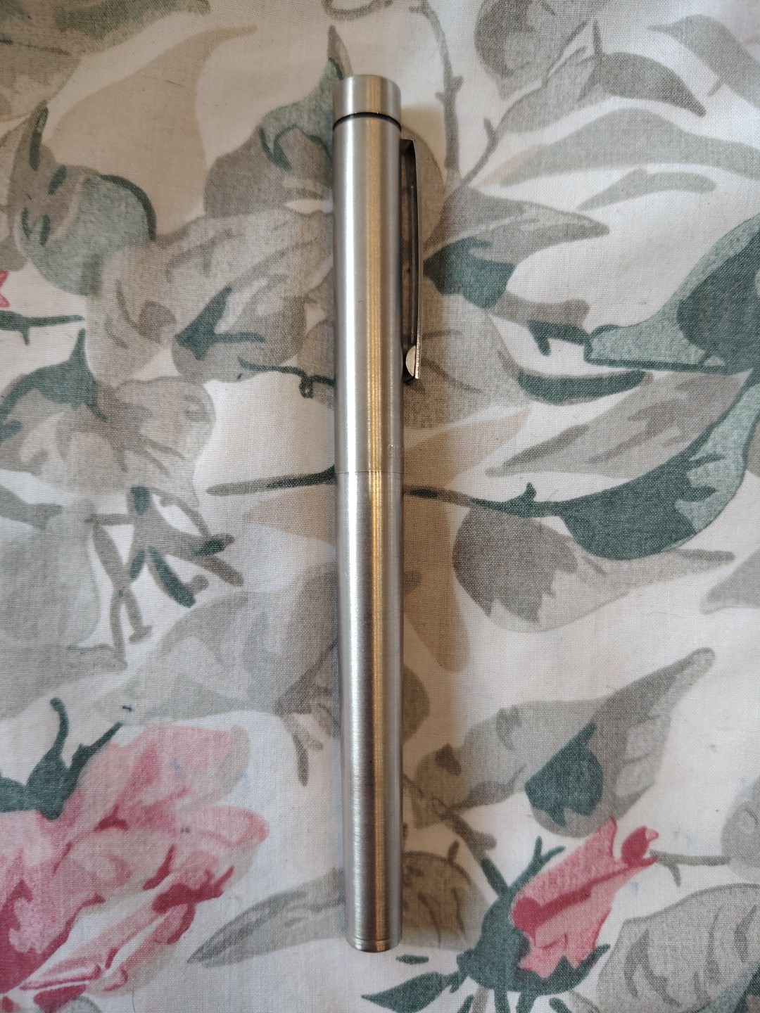 Sheaffer Targa Brushed Stainless Steel Fine Nib Fountain Pen Australia