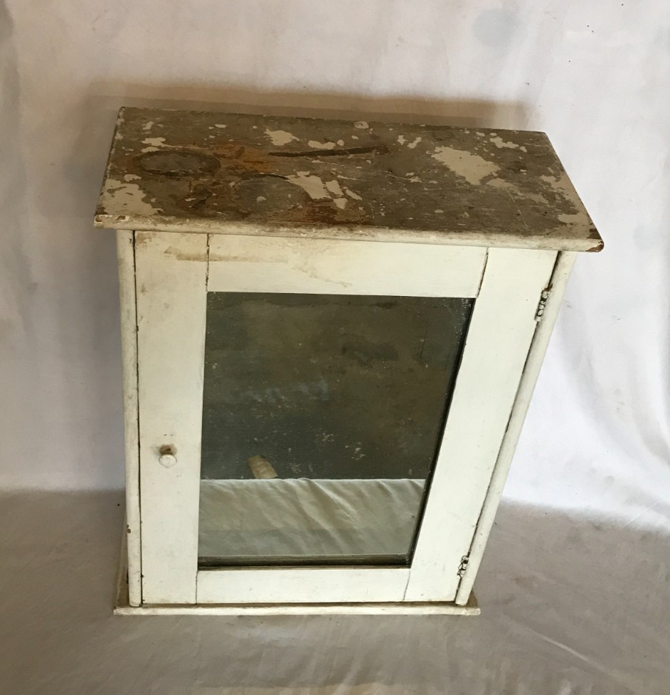 VTG Shabby White 17x21 Wood Wall Mounted Medicine Cabinet Chic Old 479-26B