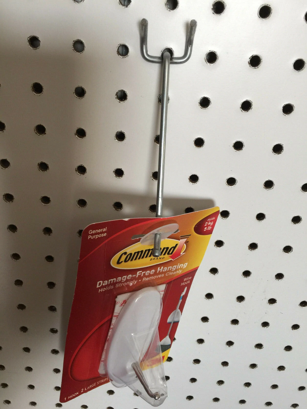 (100 Pack) Pegboard or Slatwall Peg Hook Product Stopper Retainer. 1" Nylon USA