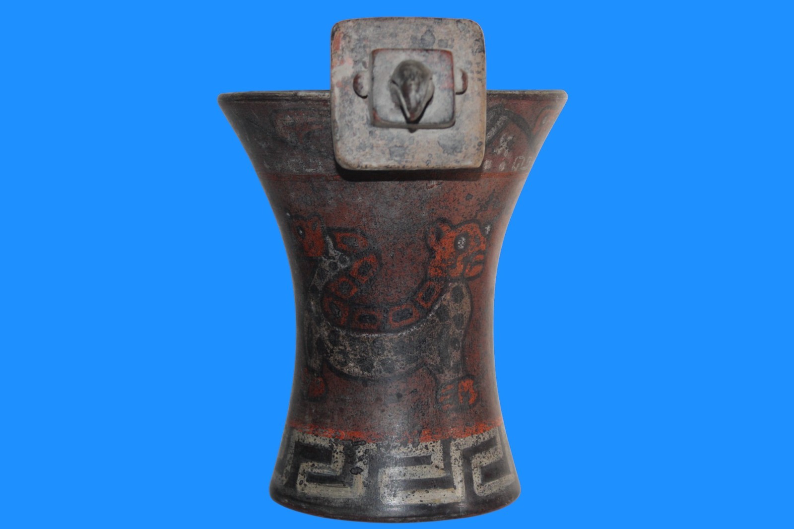 Museum Replica of a Pre Columbian Artifact Peru Big Tiahuanaco Condor Beaker B09