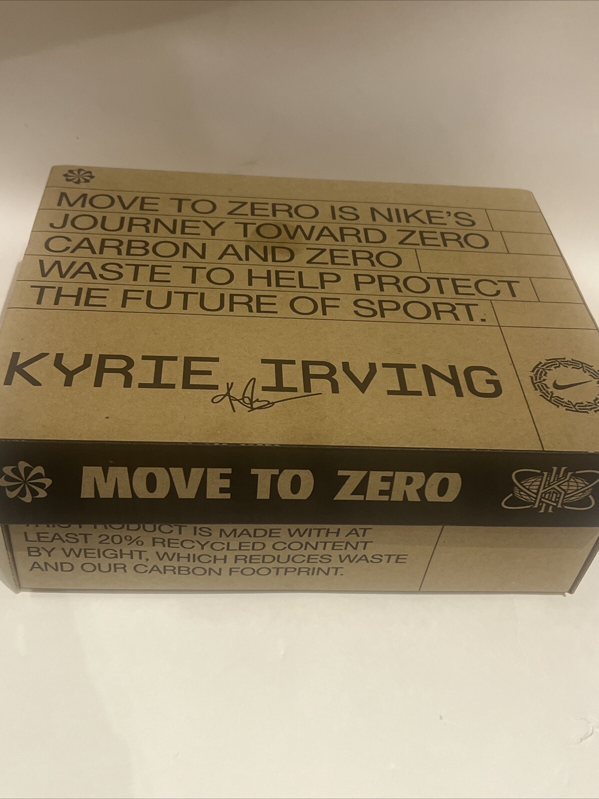 Nike Kyrie 8 GO (GS) DQ8076-001 Black White Light Menta NIB 4.5Y. New Free Shipp