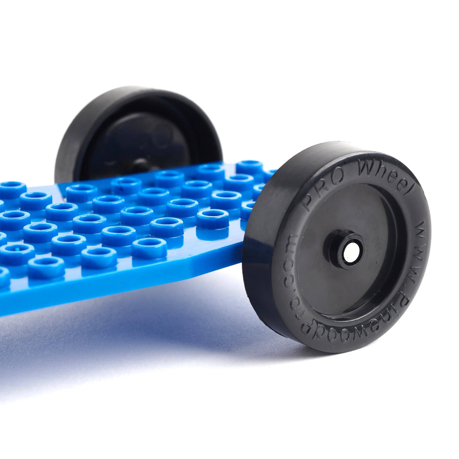 Brick Derby™ Chassis in Blue - Race derby cars made from LEGO® | STEM Learning