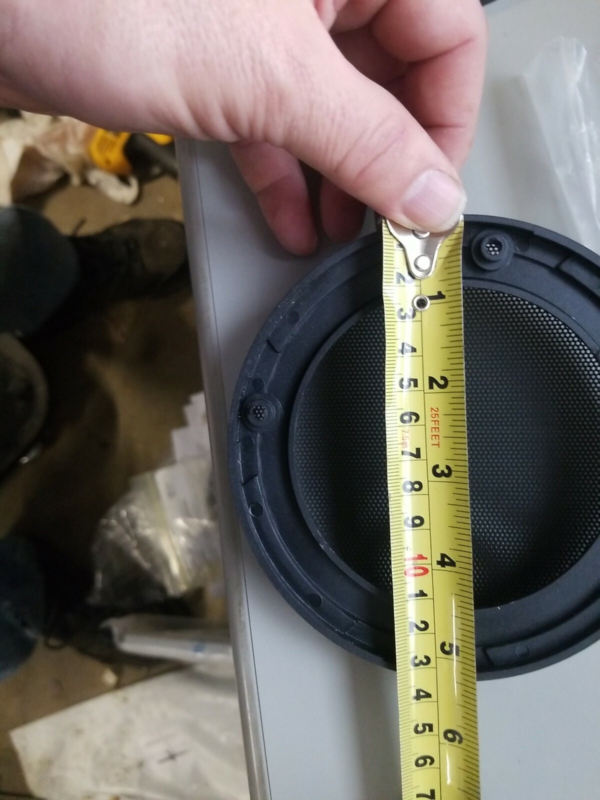 (2) PAIR LOT UNIVERSAL ROUND 4" SPEAKER COVER PROTECTIVE GRILL MESH (read DESC)