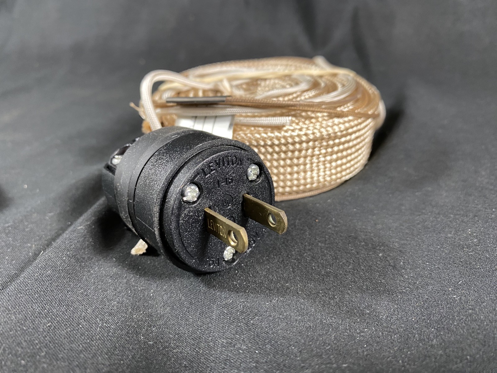 BRISKHEAT 1" Width 6' Length 120 Volt 624 Watt Insulated Heating Tape BMC481303