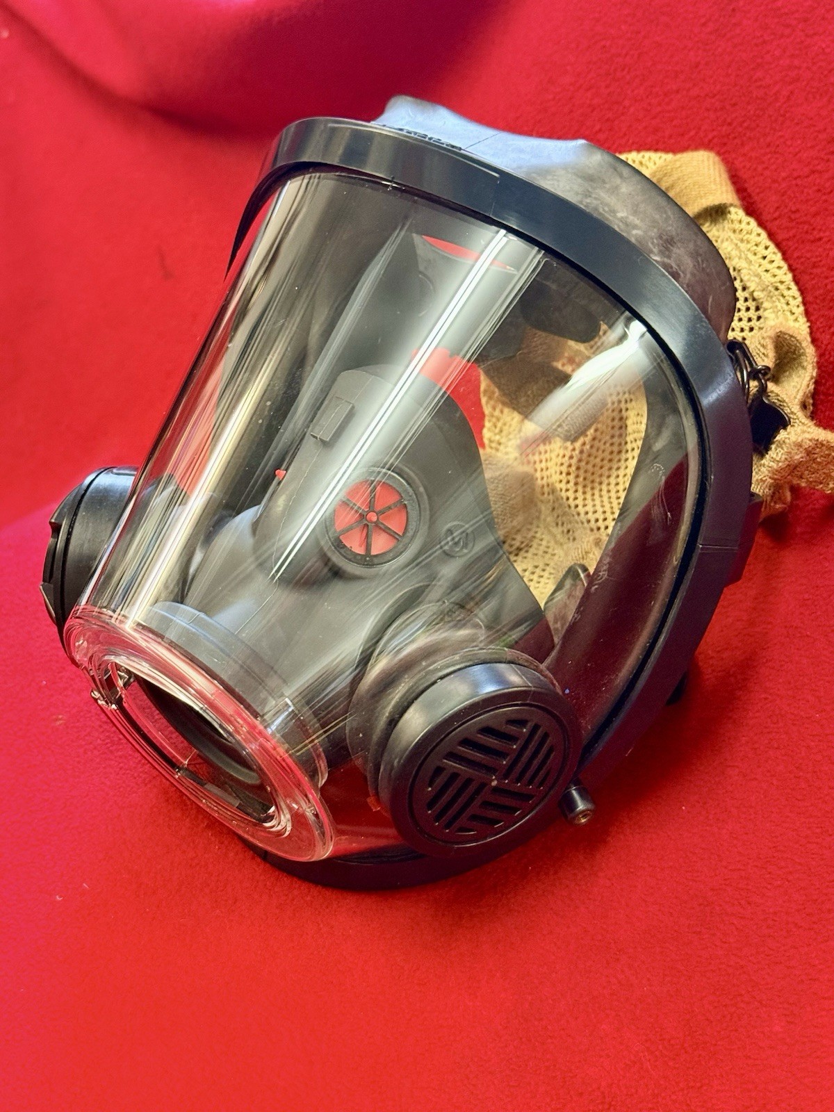 Scott AV-3000 HT -Mask w/ Voice Amp Adapter - Firefighter MASK Size - MEDIUM