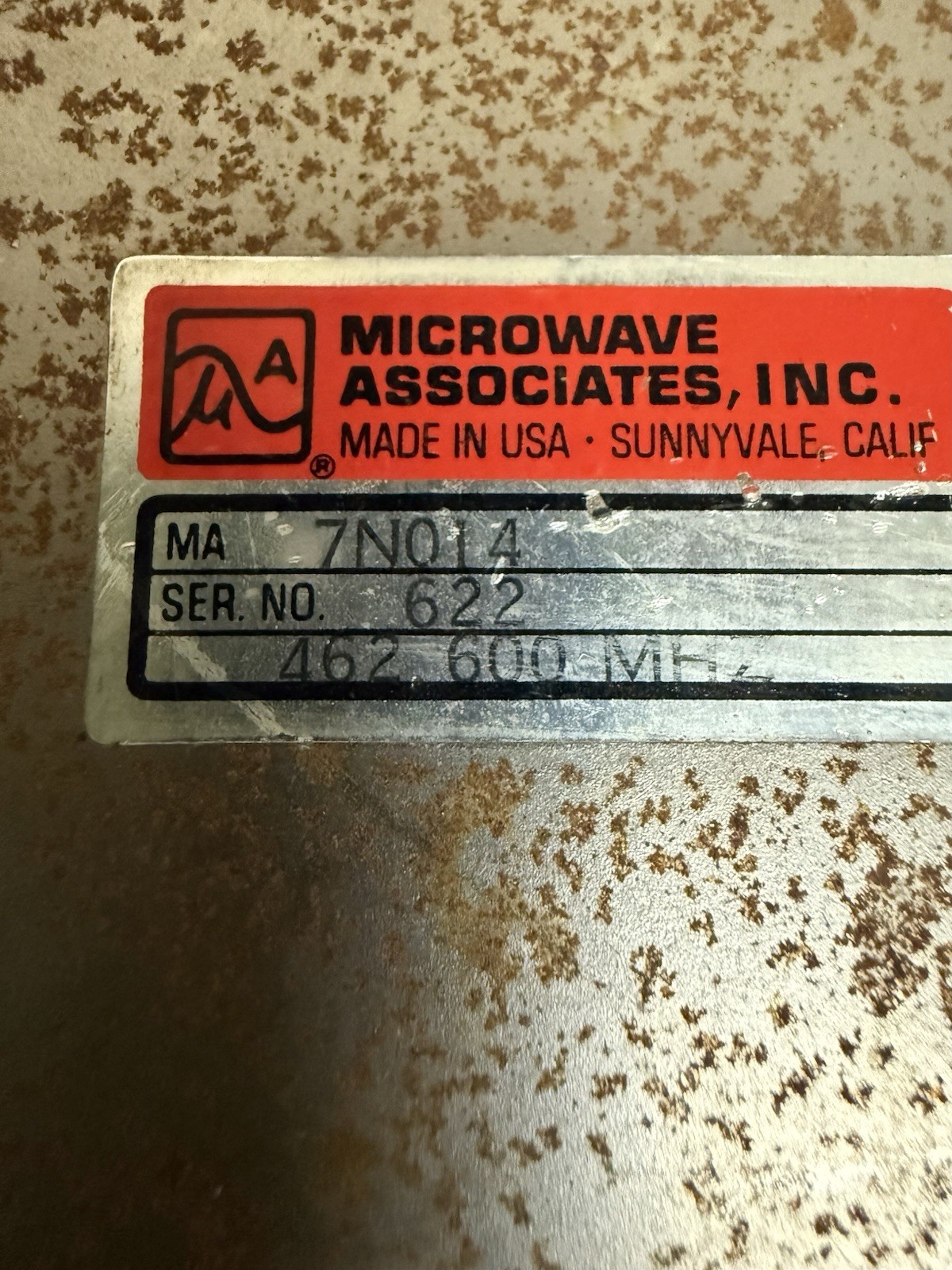 Microwave Associate 462.600 UHF MHz Single Load Isolator GMRS