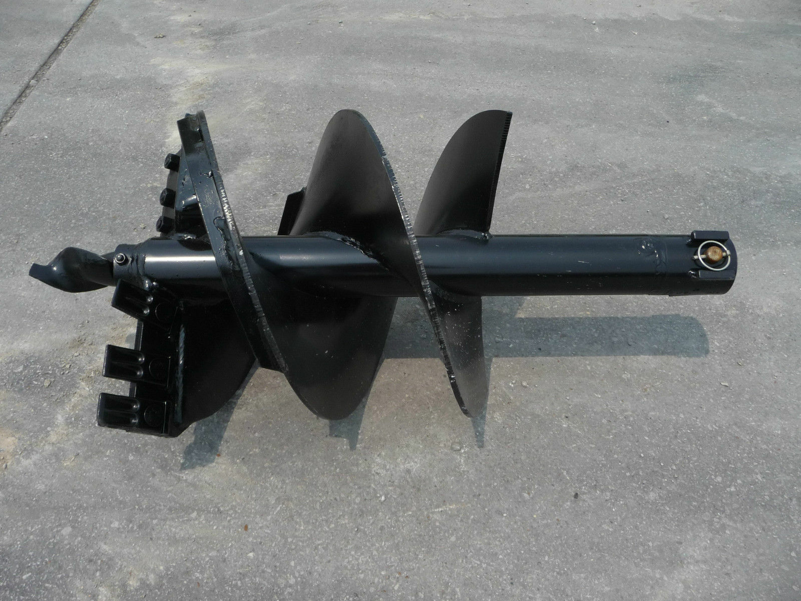 Lowe SQ-18-3 Skid Steer Auger Bit 18" Diameter, 2-9/16" Round Collar, 36" Tall