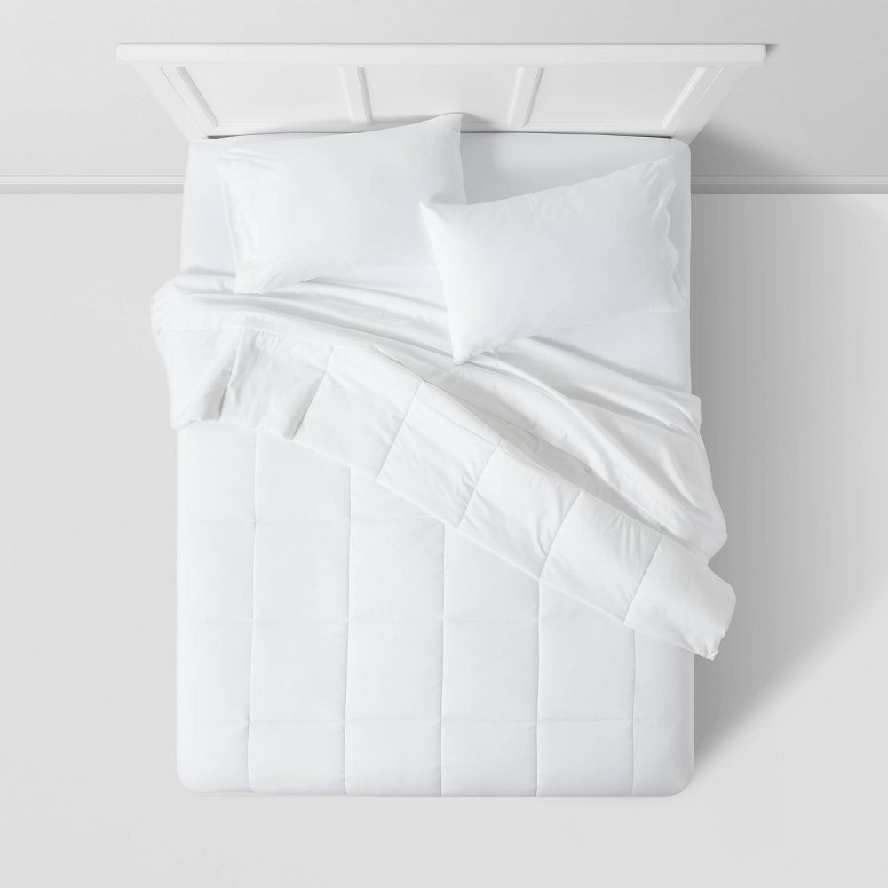 Room Essentials Percale Comforter Box Quilting Lightweight Fabric, White, King