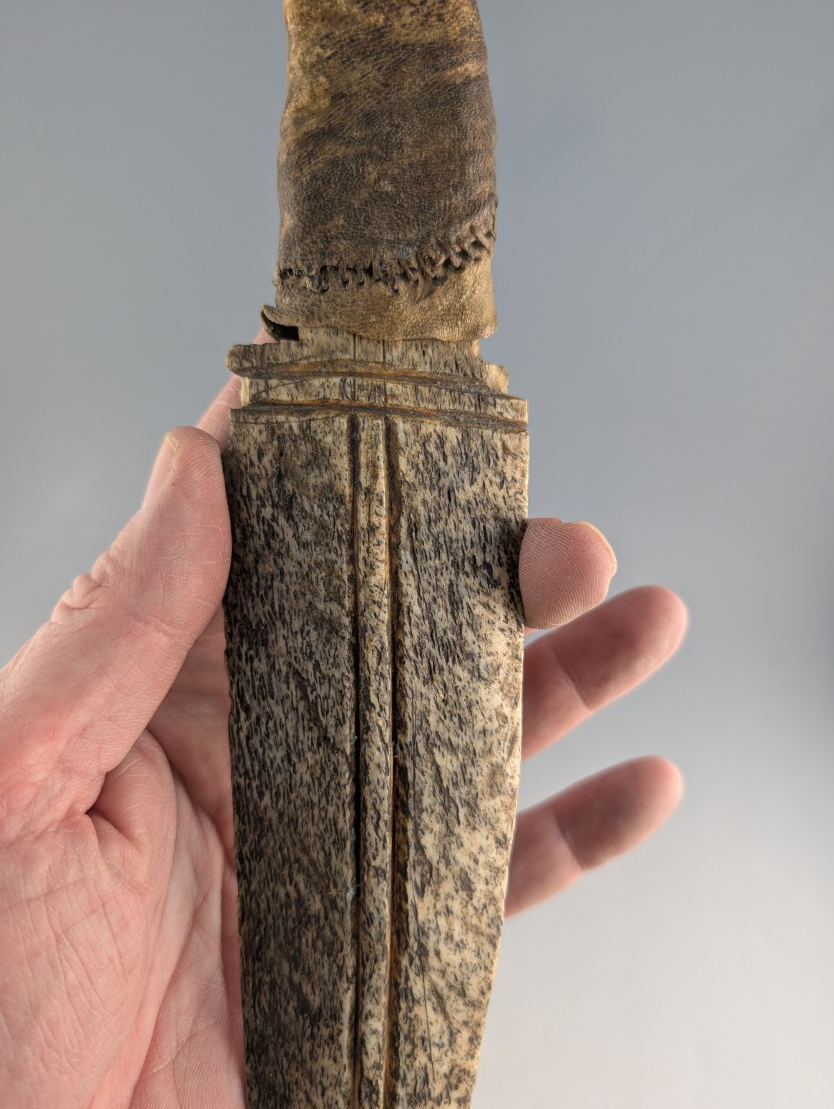 ANTIQUE NORTHWEST COAST CARVED EFFIGY DAGGER