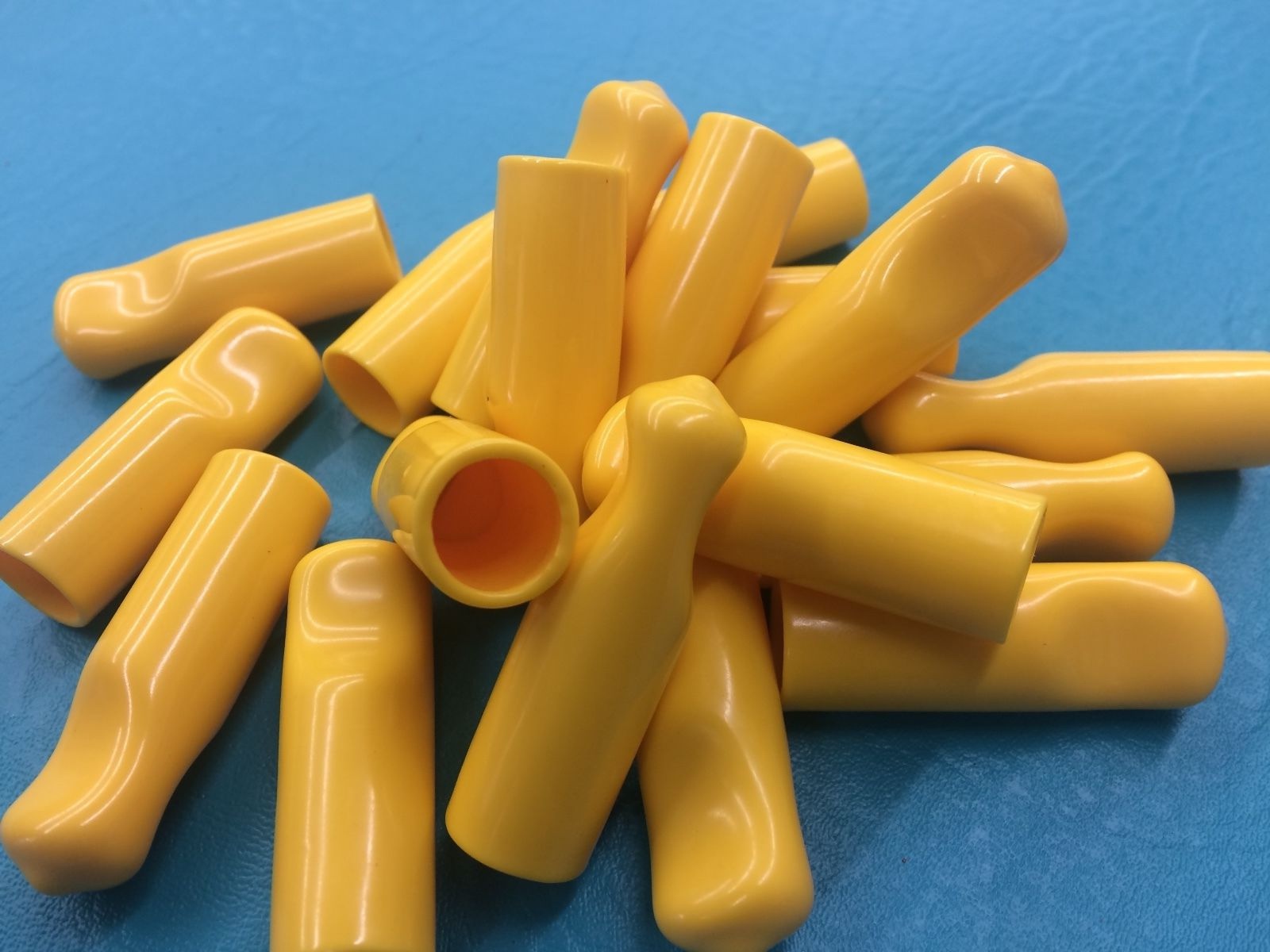 18 - 1/2" Rubber Bolt .05 Cap Protectors Rod Tube Thread Finger Tip Pull Cover Y