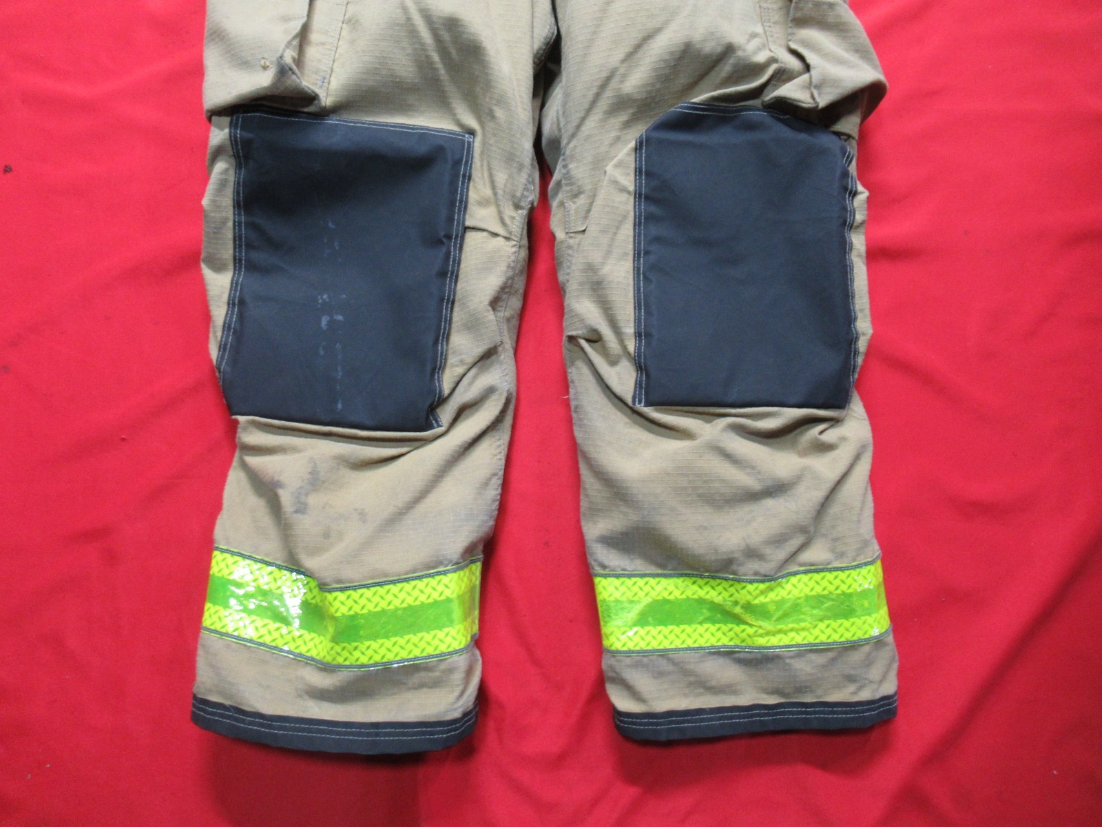 Mfg 2016 GLOBE GXCEL 42 x 32 Firefighter Turnout Bunker Pants FIRE RESCUE GEAR