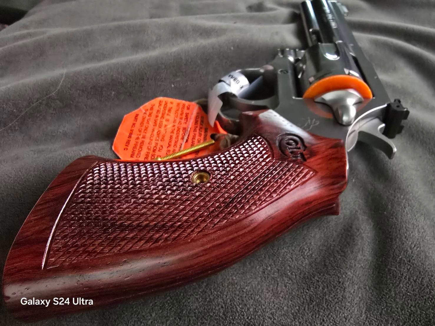 Colt grips fit New Colt King Cobra (2017,2019- present)The New Colt Viper 2024