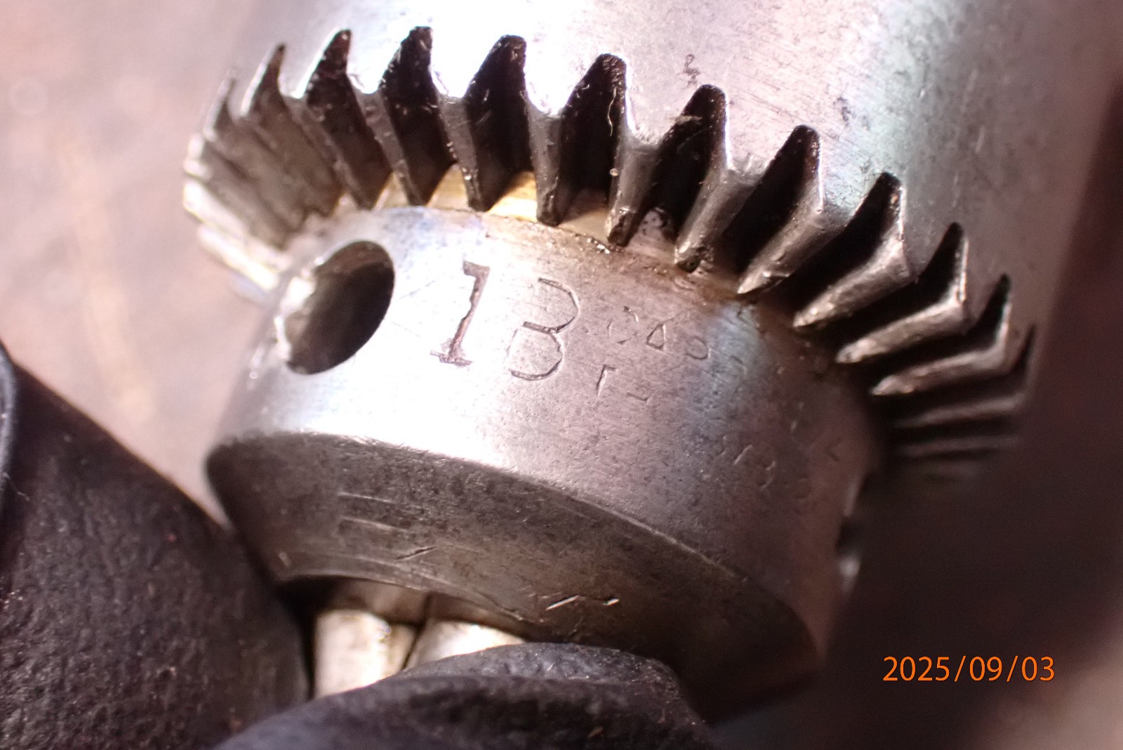 SMALL USA JACOBS CHUCKS VARIOUS MOUNT SENSITIVE SPINDLE NO. 0MT STRAIGHT