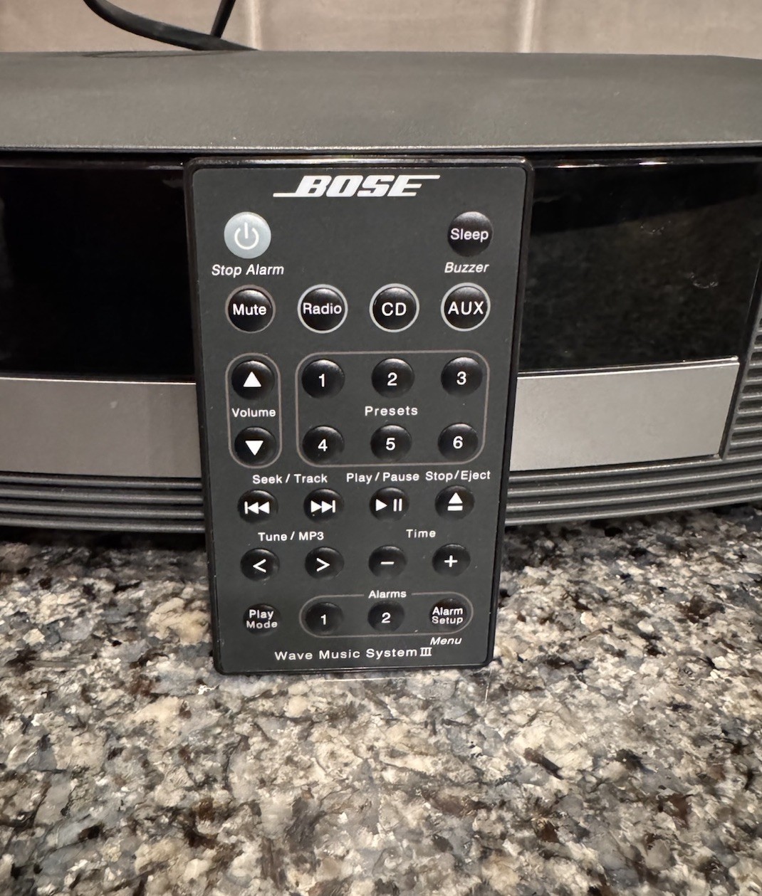 Bose WAVE Radio II AM/FM And Aux Plug With Remote Works Great! Same Day Shipping