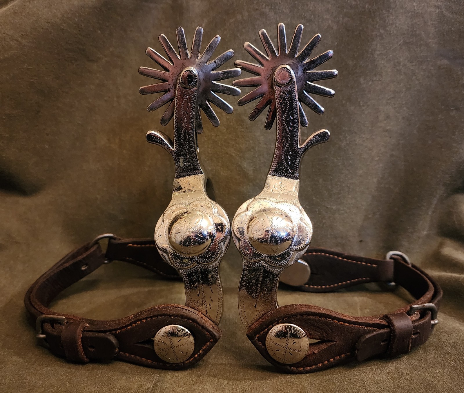 VINTAGE CROCKETT HANDCRAFTED, HAND ENGRAVED WESTERN SPURS .