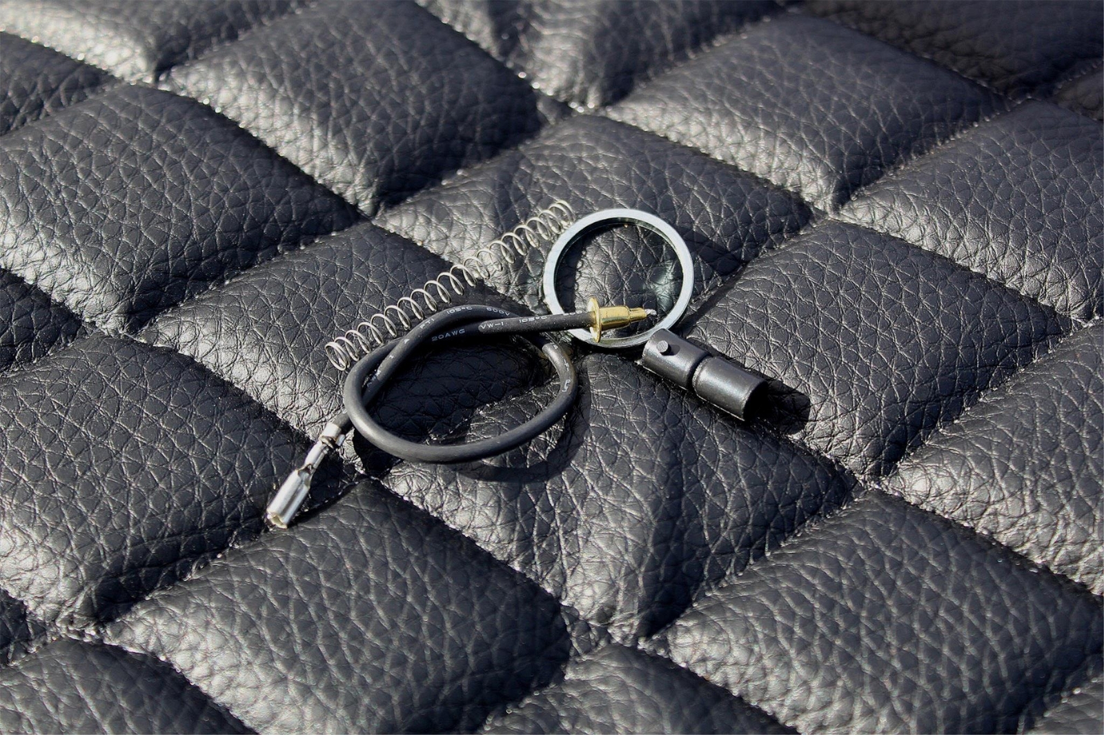 3-Hole Steering Wheel Polished Hub Adapter ( Flaming River, Ididit, GM, Chevy)