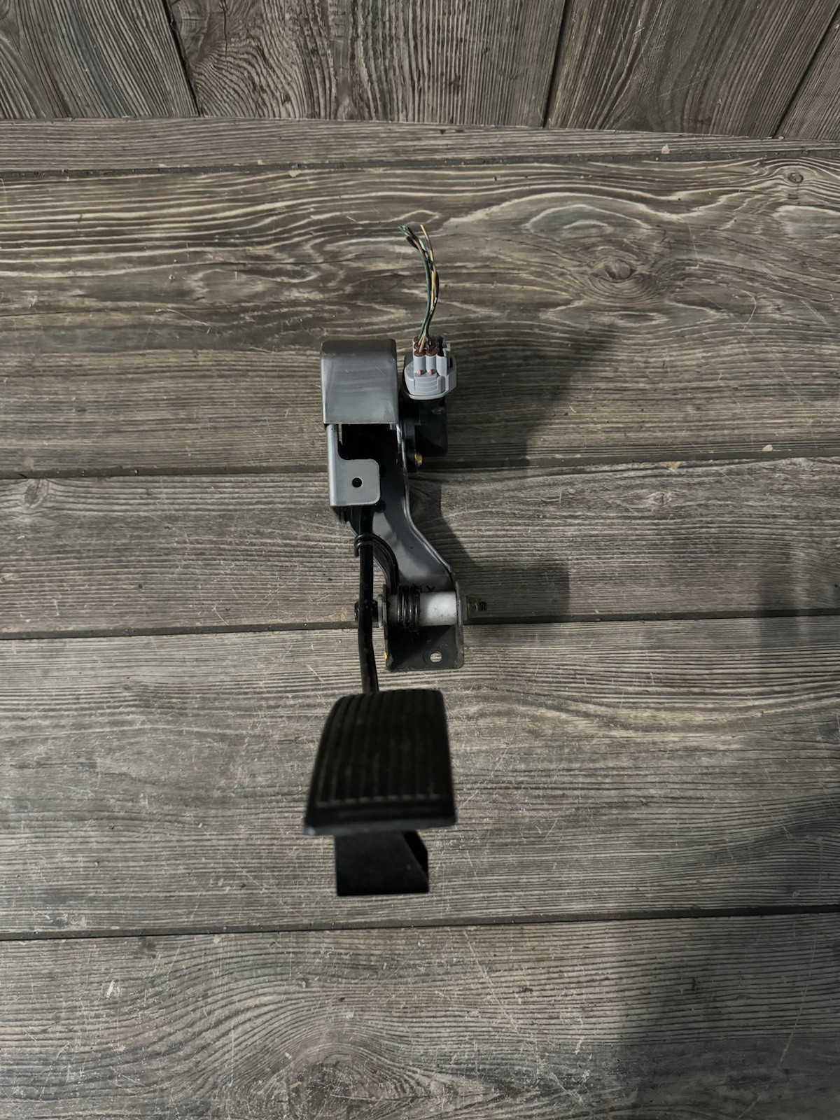 03-08 Nissan 350Z G35 Gas Pedal Accelerator Throttle Position Sensor OEM TESTED