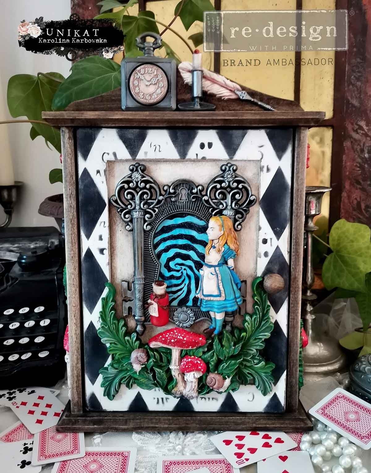 Prima, Lost In Wonderland Collection Mould, Following Alice, 1 pc, 5″x8″, Food S