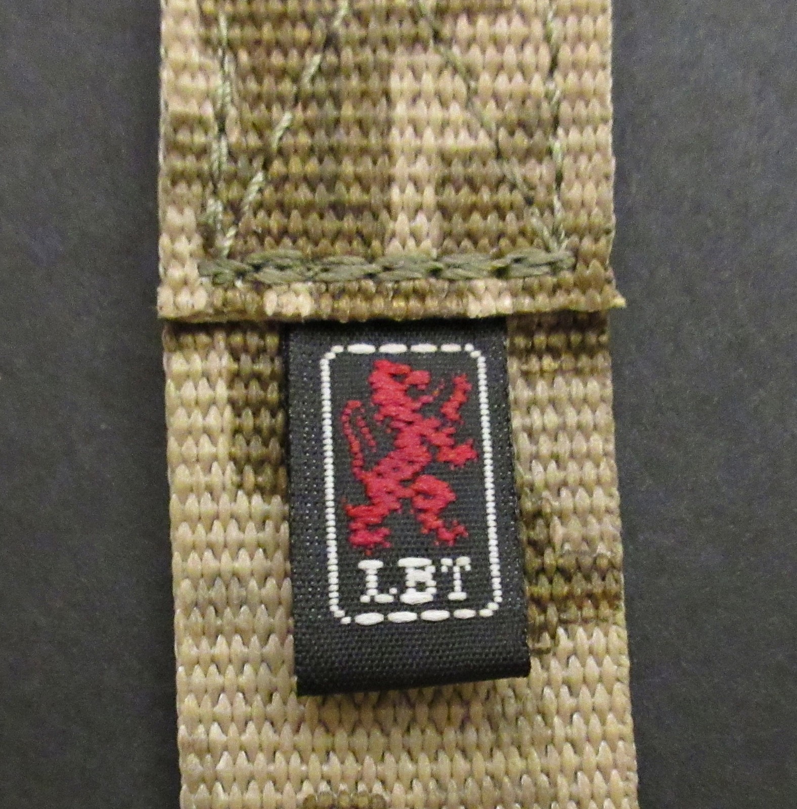 LBT AOR1 PADDED TWO-POINT RIFLE SLING 2500BZ LONDON BRIDGE TRADING DESERT DIGI