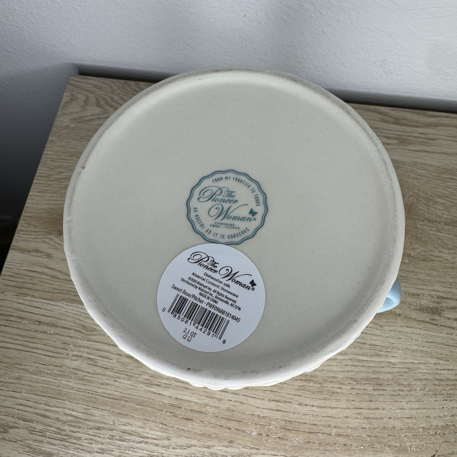 Pioneer Woman Sweet Rose Pitcher 2.1 Quart 9 Inches Talk Floral NEW Western