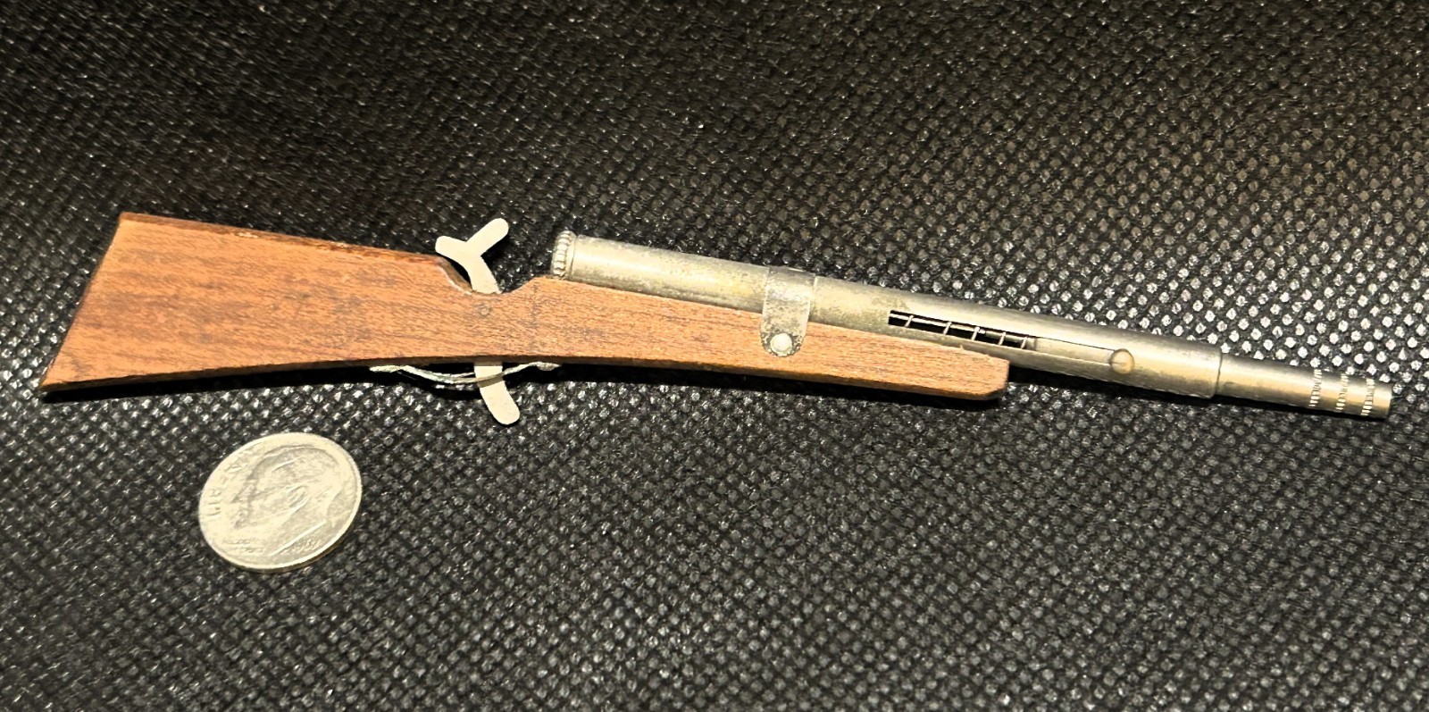 Vintage~Knott's Berry Farm Souvenir Cowboy Rifle Toy~Retractable Mechanism~Works