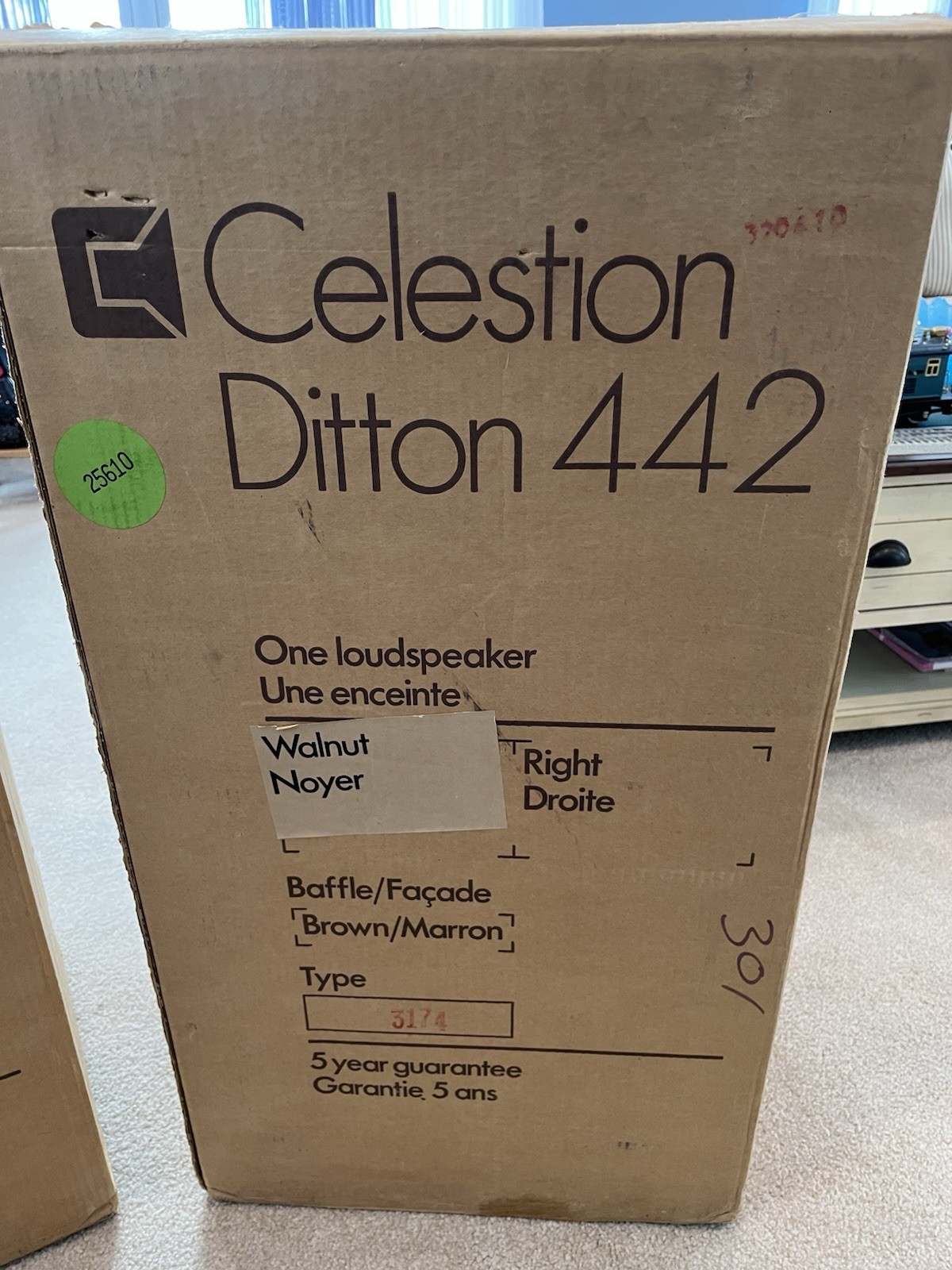 Amazing Pair of NOS Celestion Ditton 442 3-Way 12" Woofer Floorstand Speakers