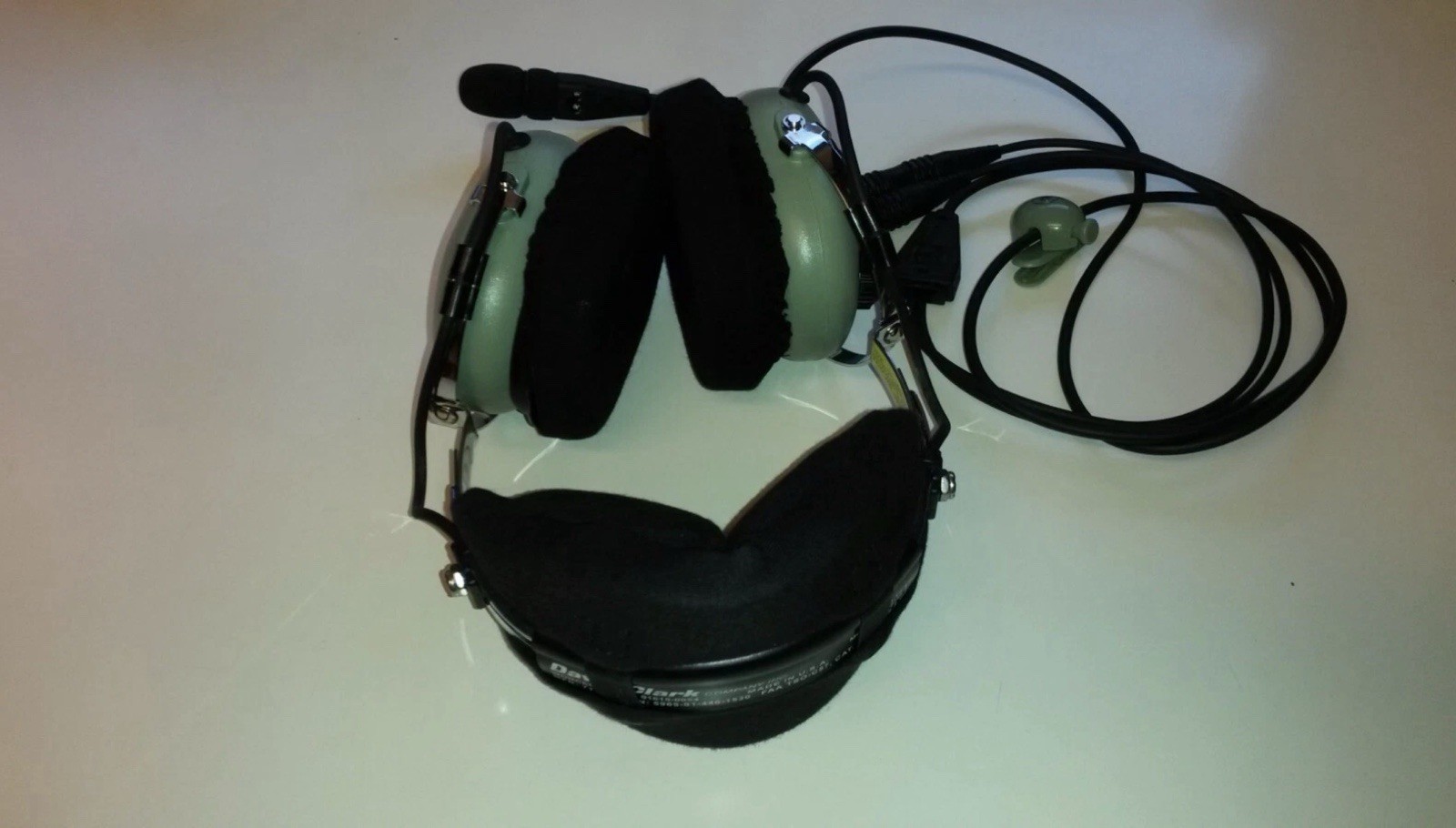 David Clark H10-13.4 Aviation Headset Pilot GA Dual Plug w/ Mic Volume Control