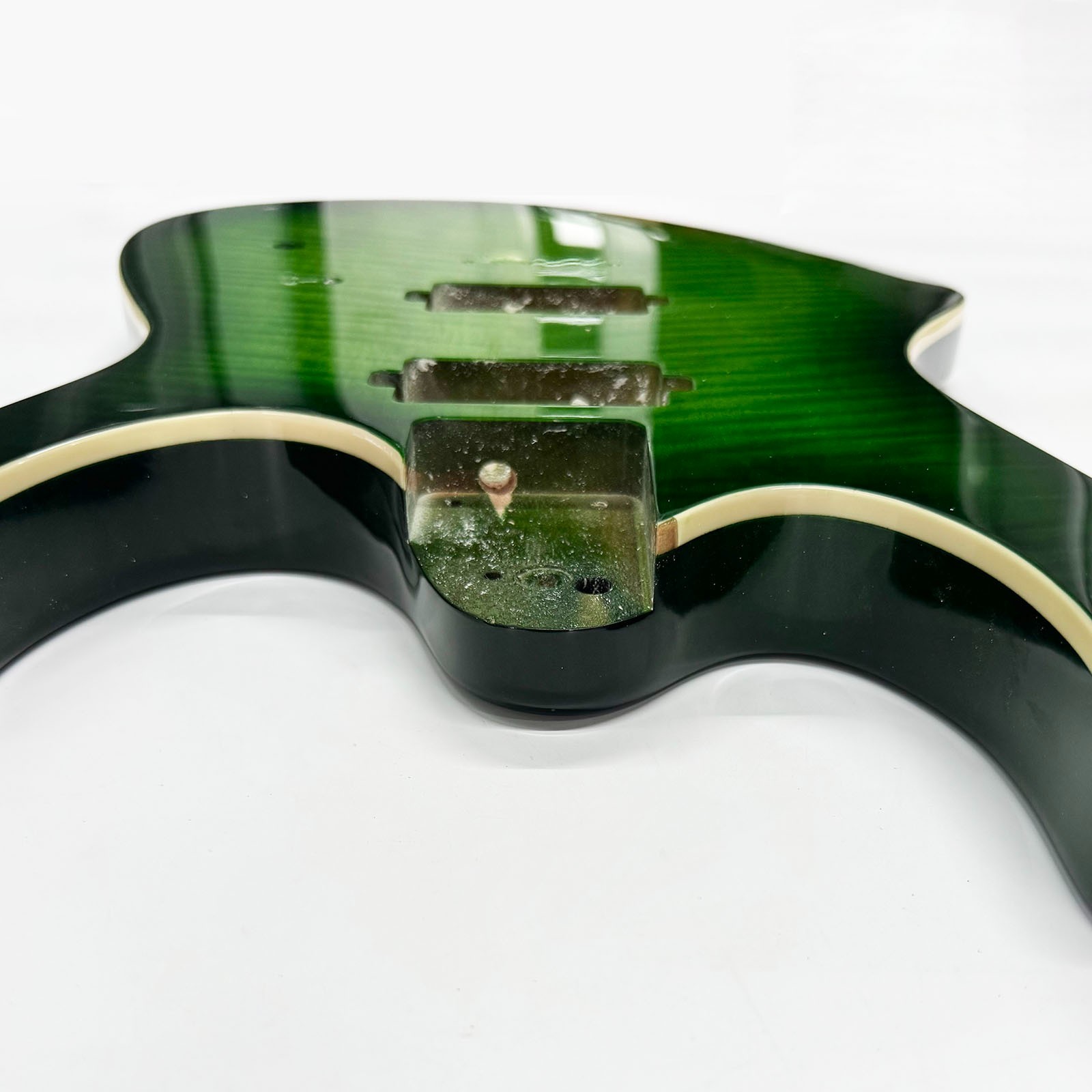 Basswood Electric Guitar Body Gloss Finish Green Burst Fits 24 Frets 25.5 Inch