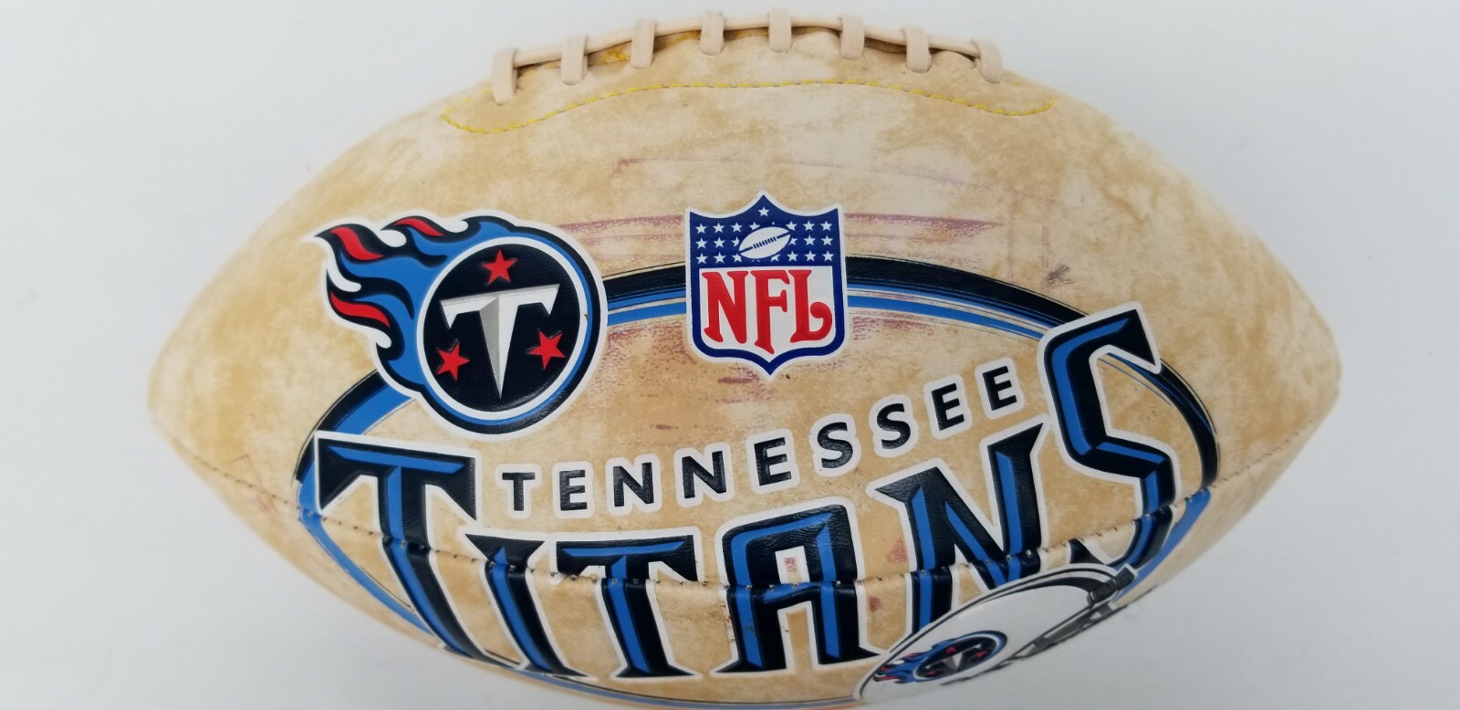 CHRIS JOHNSON Signed TENNESSEE TITANS limited edition football ball - free ship