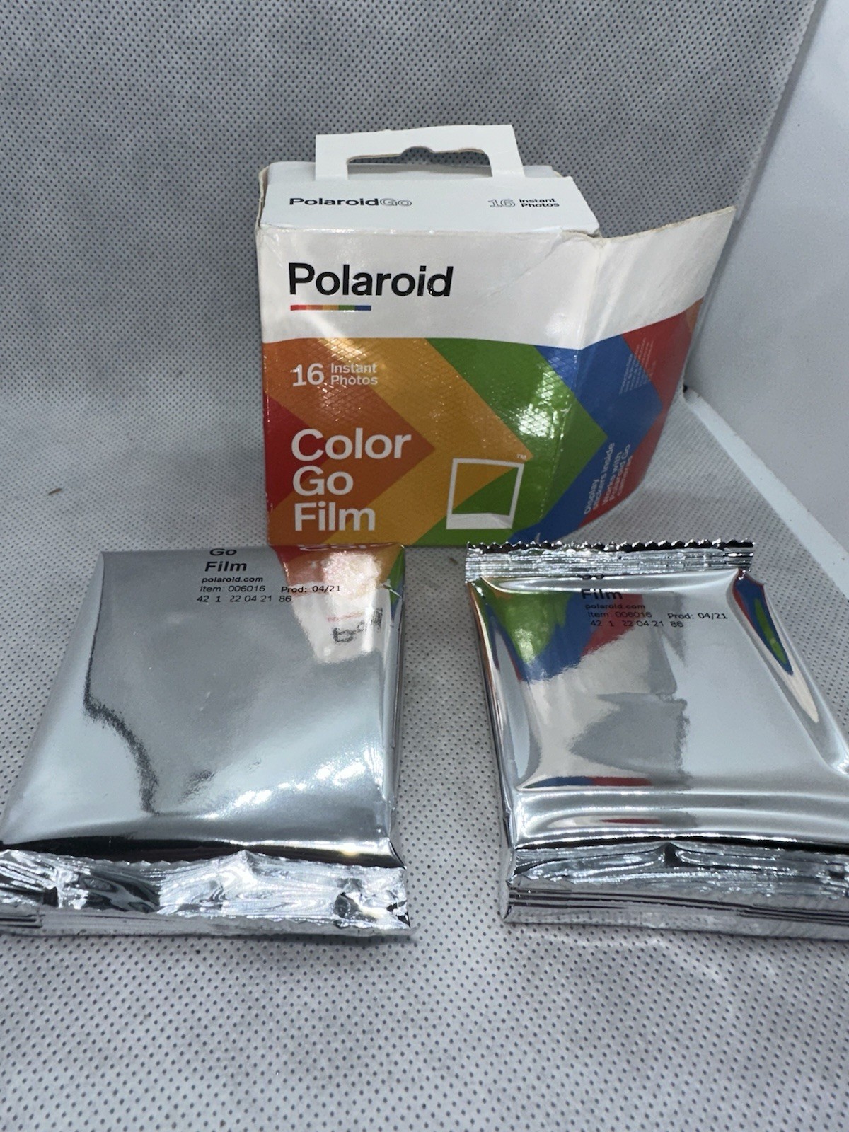 Polaroid Go Color Film - 16 Photos - Damaged Box Expired 2021