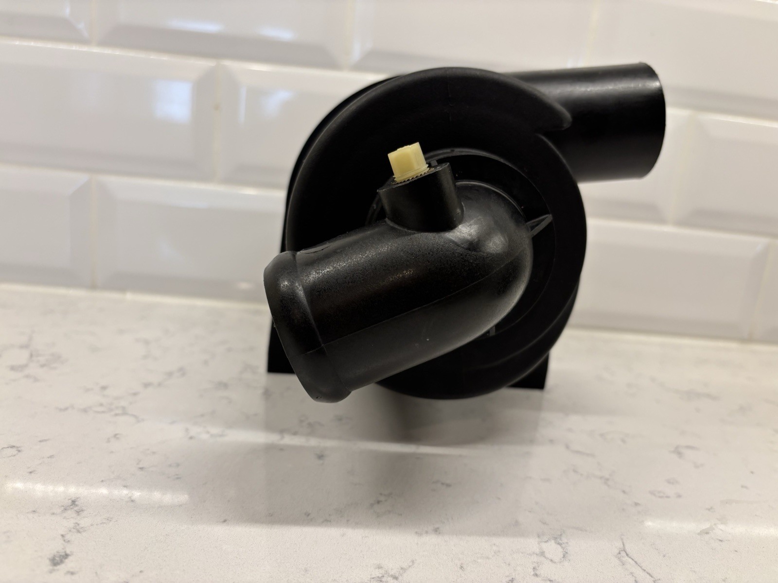 4 In Donaldson Air Filter New GO42545 Made In USA P822686 & Safety M123378