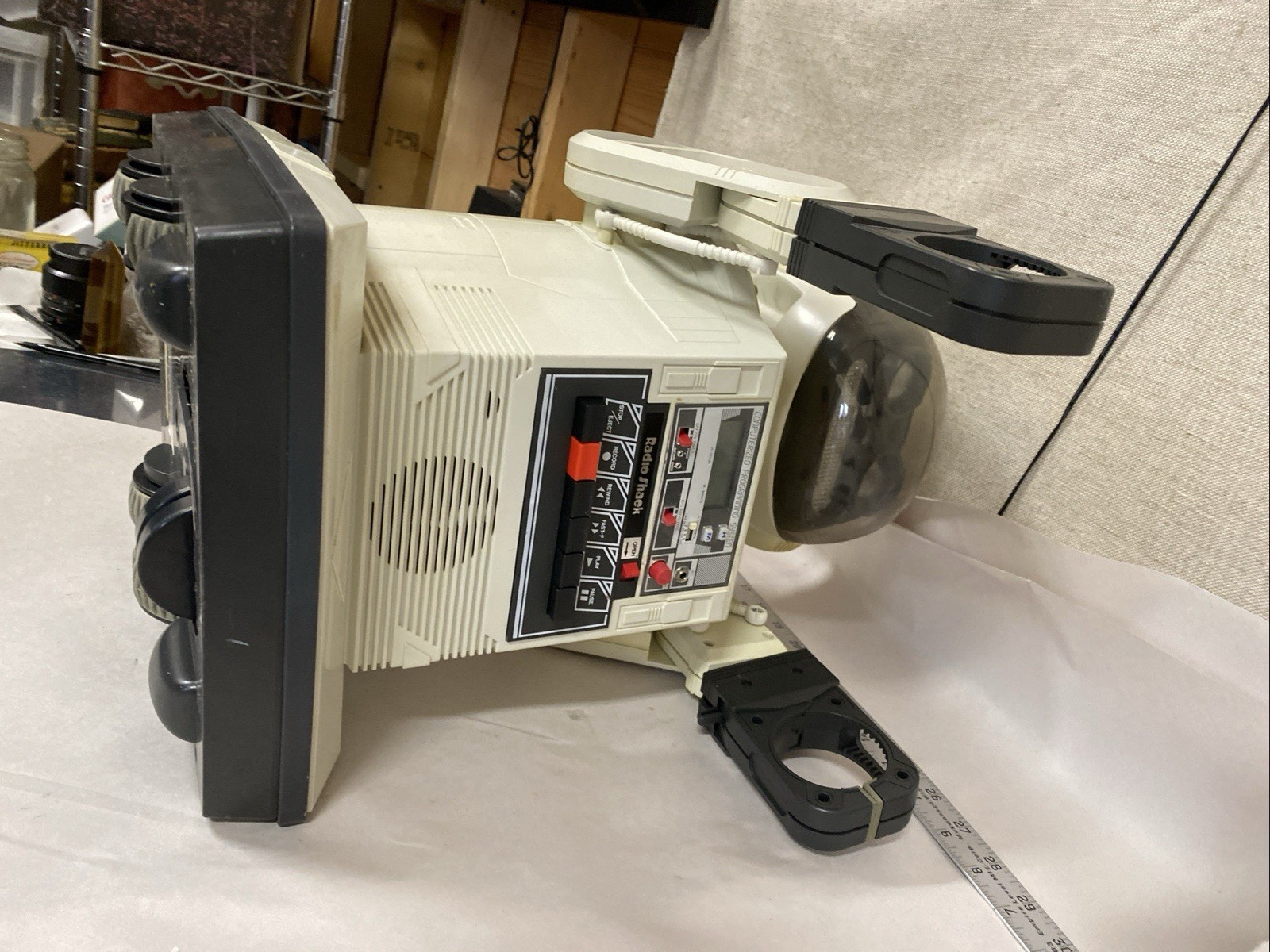 Robie Sr. RX Radio Shack Robot Collectable, UNTESTED No Remote