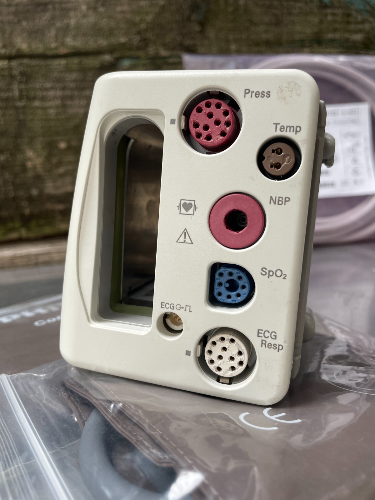 Philips Intellivue X2 M3002A Monitor W/ Battery SpO2 Hose Cuffs ECG