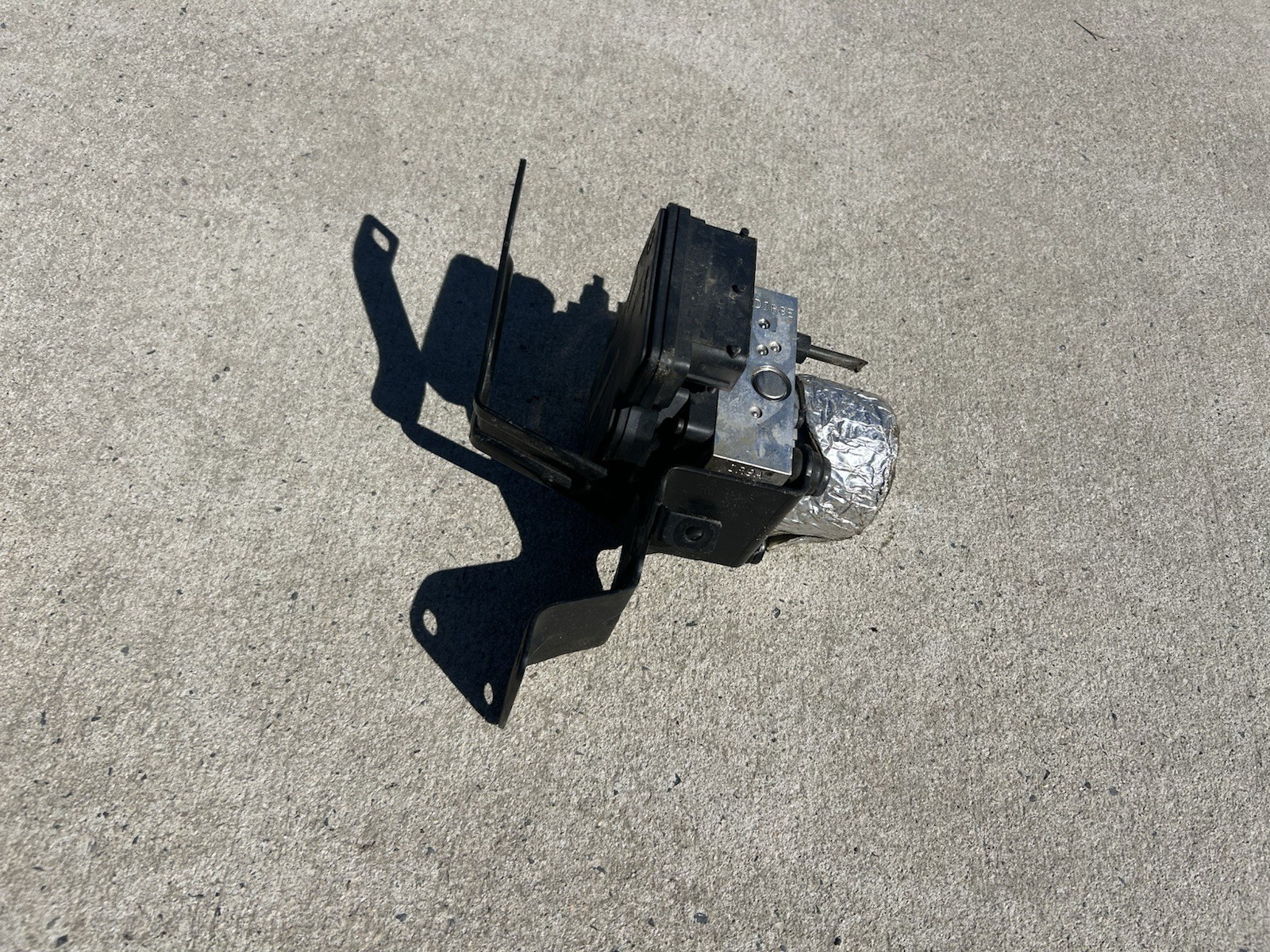 Genuine Hyundai ABS Pump & Motor Assembly (Part No.: 58920‑4R000)