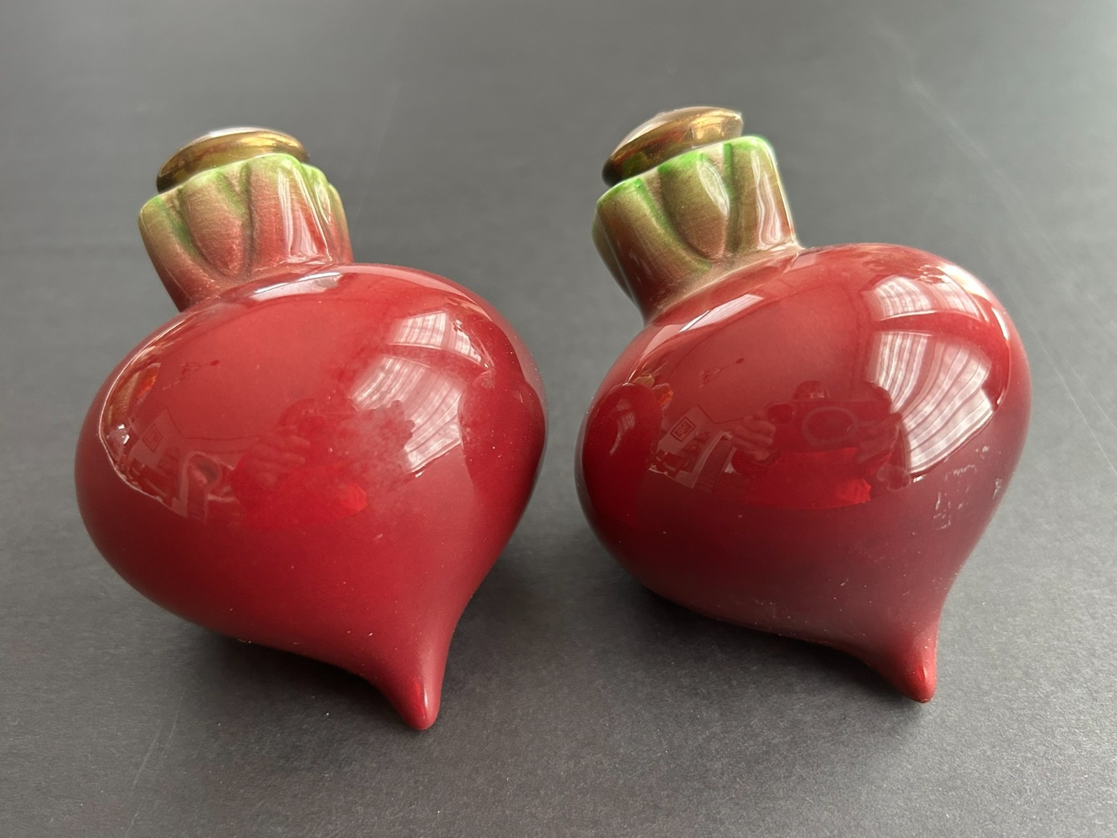Vintage Enesco Ceramic Salt & Pepper Shakers Red/Pink Beets 2.25" x 4"