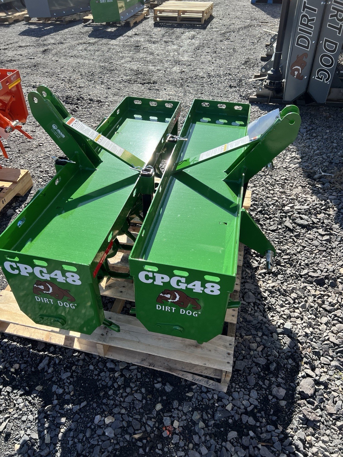 New Dirt Dog Plug Core Aerator 4' in Green