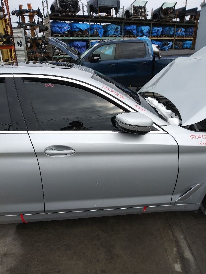 2019 BMW 530I MAIN 10.25 " DISPLAY SCREEN BLACK ID 8715339