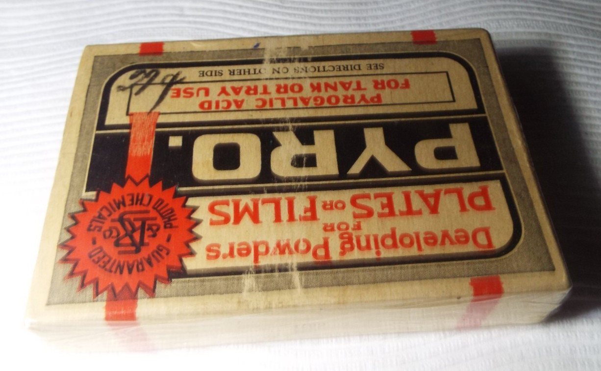 VERY RARE ANTIQUE 1920'S-30'S PYRO. DEVELOPING POWDERS FOR PLATES OR FILM READ!!
