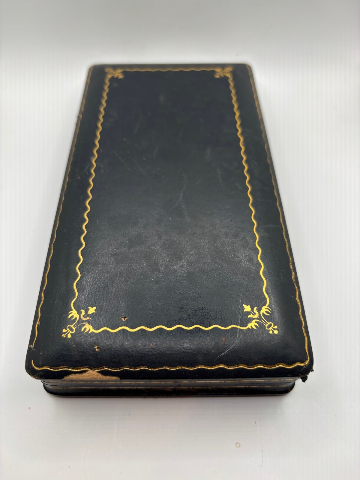 WWII US PRESIDENTIAL MEDAL FOR MERIT DECORATION RIBBON BAR ROSETTE CASED BB&B