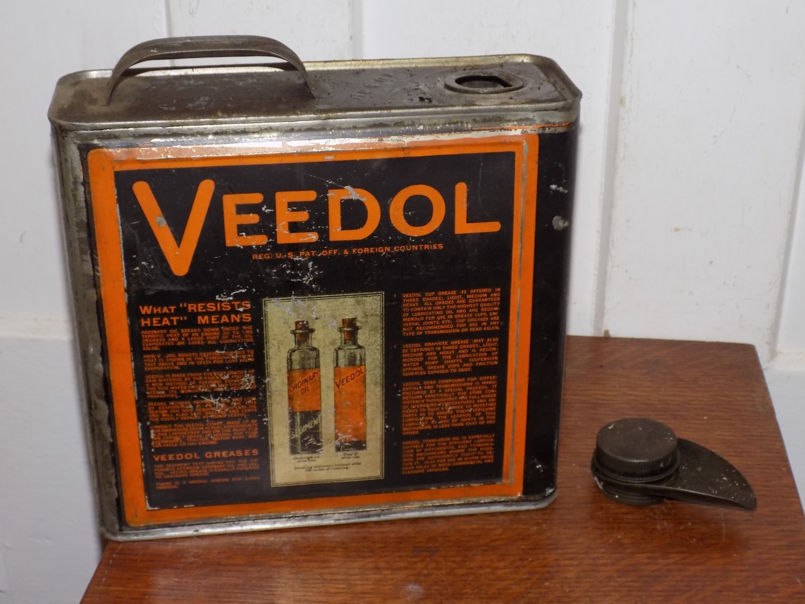 Vintage Veedol Empty One Gallon Oil Can