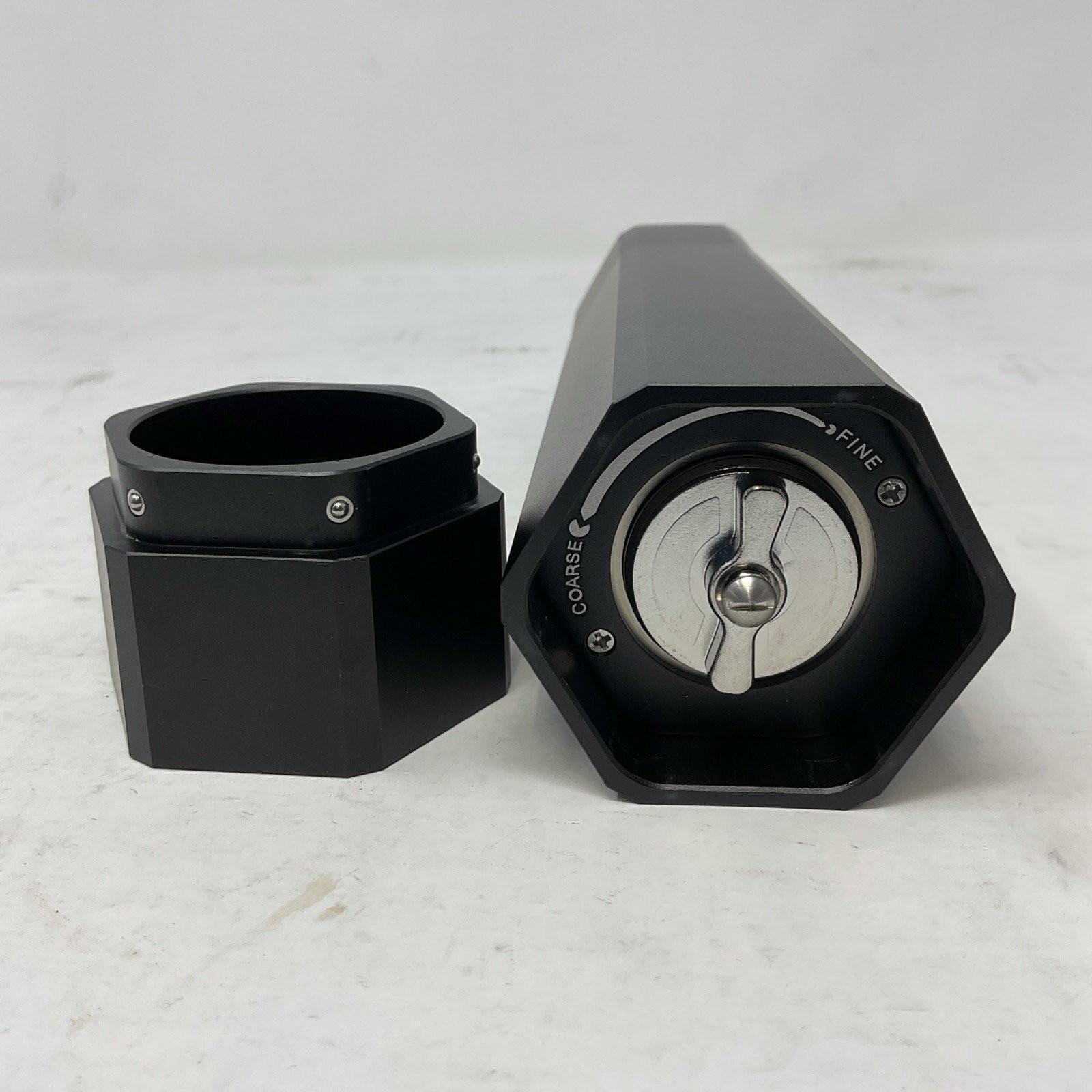 HexClad Salt and Pepper Mill Set Adjustable Professional Grinders No-Mess Caps