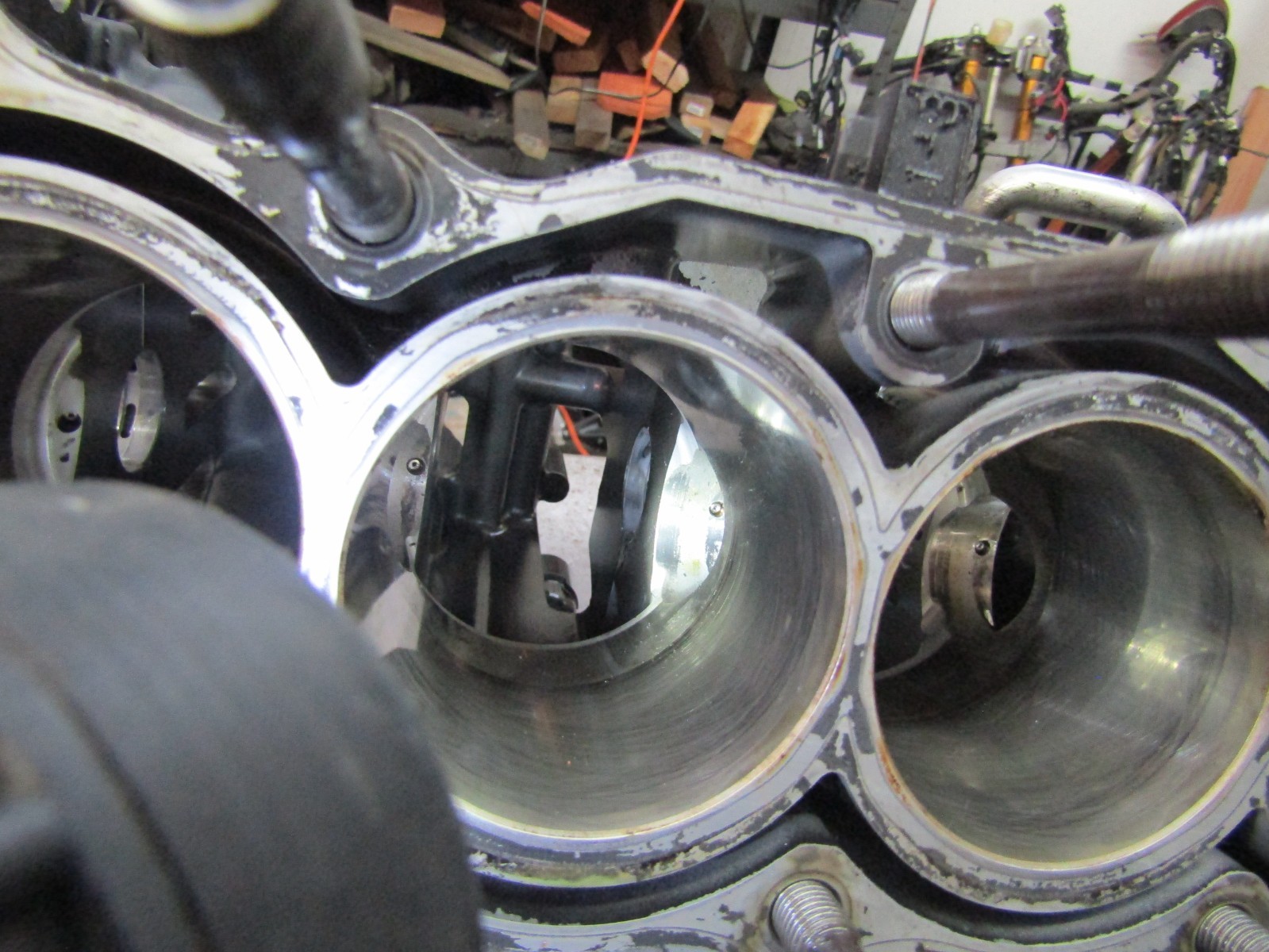 USED OEM 2017 - 2020 Yamaha Crankcase Assembly Halves YZF-R6 R6 BN6-15100-09-00