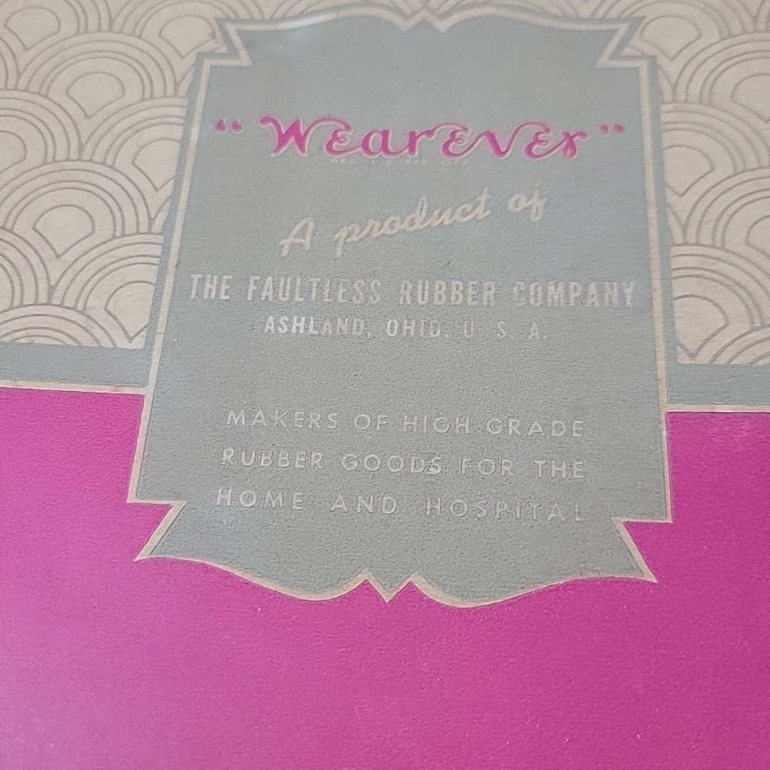 VTG Wearever Combination Hot Water Bottle & Syringe Red 452 45 Size 2 USA Prop